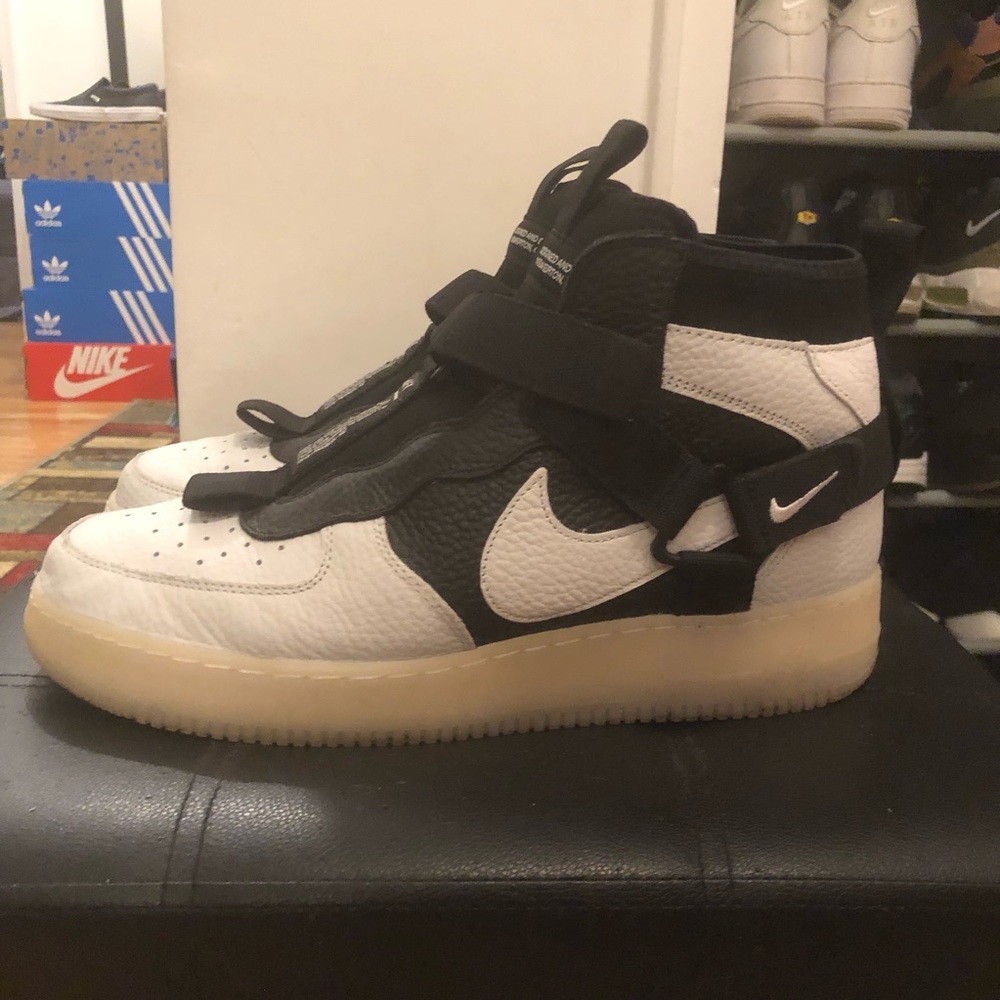 Nike Air Force 1 Utility Mid “Orca”